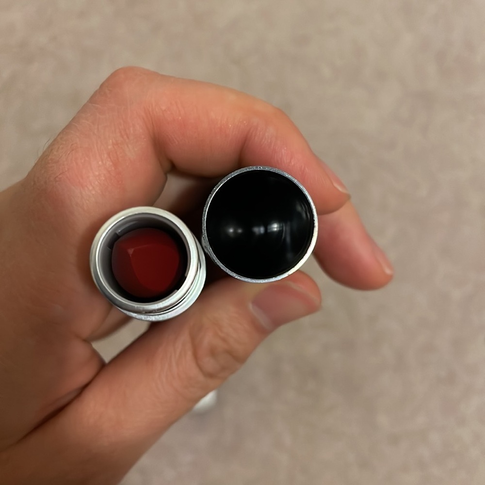 MAC AMPLIFIED LIPSTICK -DUBONNET - Picture 5 of 5